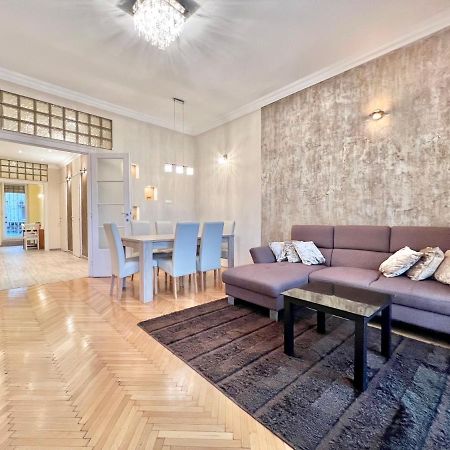 Exclusive Colourful Flat In The City Budapest Eksteriør billede