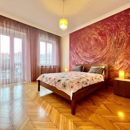 Exclusive Colourful Flat In The City Budapest Eksteriør billede