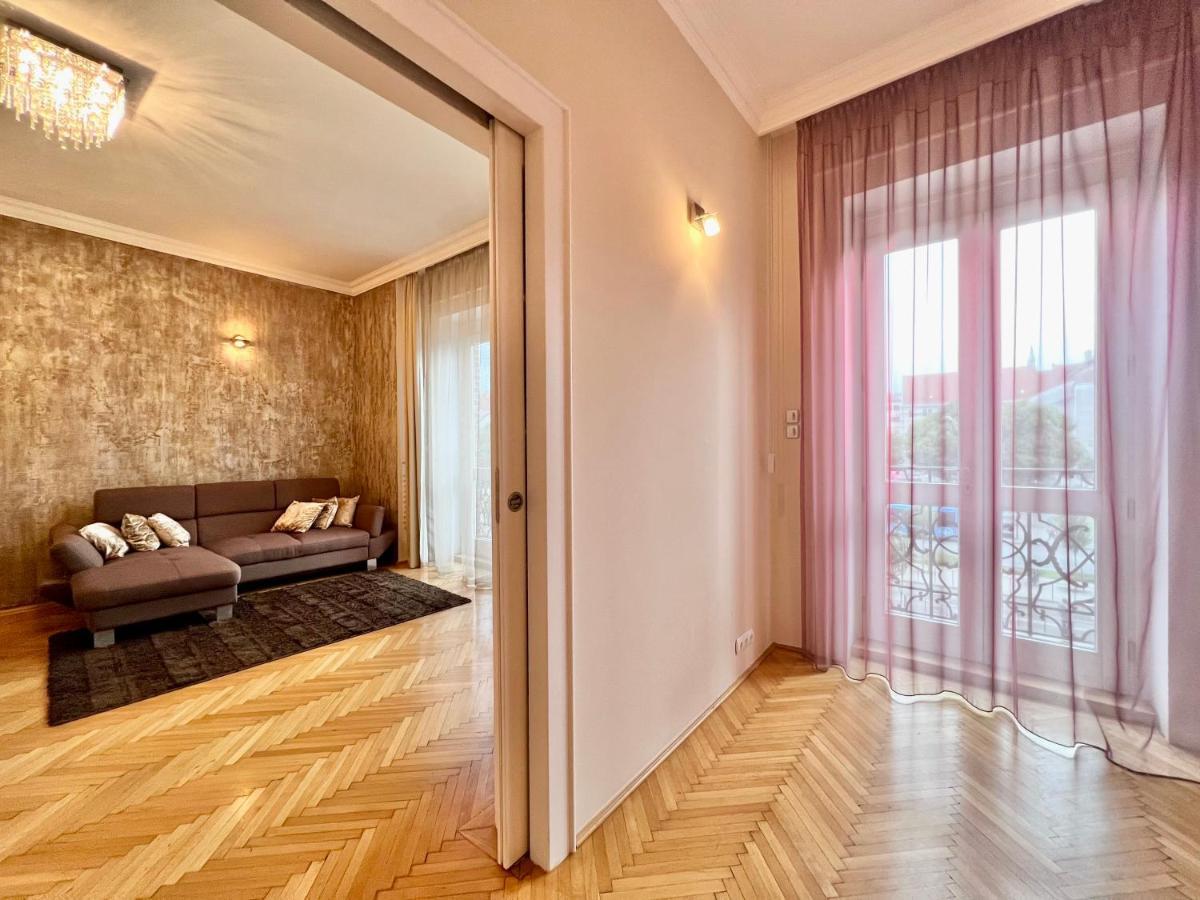 Exclusive Colourful Flat In The City Budapest Eksteriør billede